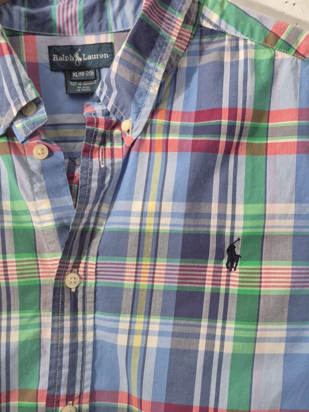 Ralph Lauren 100% Cotton Blue Plaid Button-Down Shirt In A Youth Size 18-20. Fea